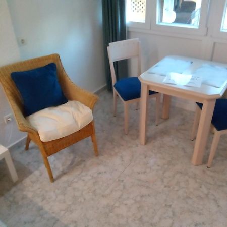 Los Cisnes Beach Studio 100M Playa Appartement Benalmádena Buitenkant foto