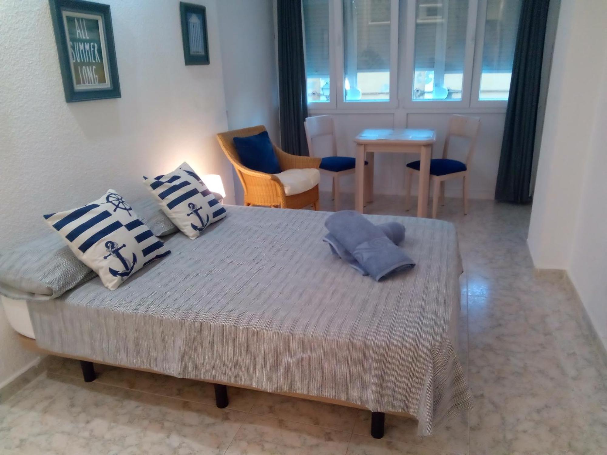 Los Cisnes Beach Studio 100M Playa Appartement Benalmádena Buitenkant foto